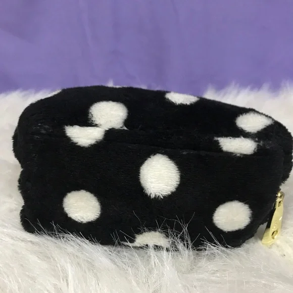 SOLD…..Betsey Johnson Polka Dot Cosmetic Bag - Picture 4 of 10